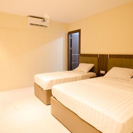 Ak Hotel Nagoya Hill Batam Екстер'єр фото