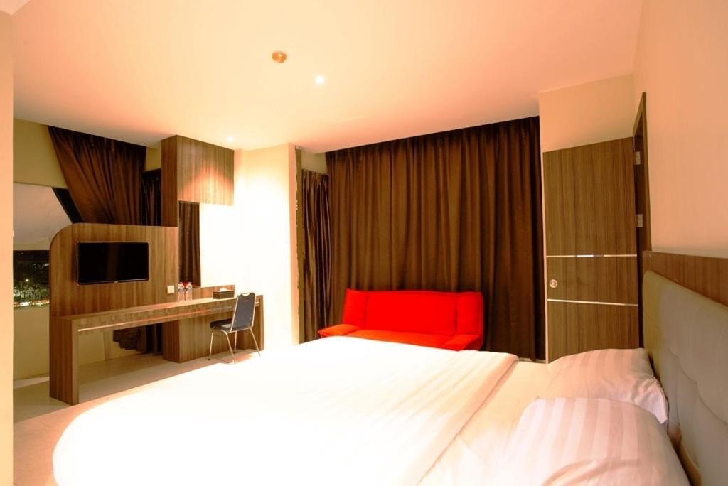 Ak Hotel Nagoya Hill Batam Екстер'єр фото