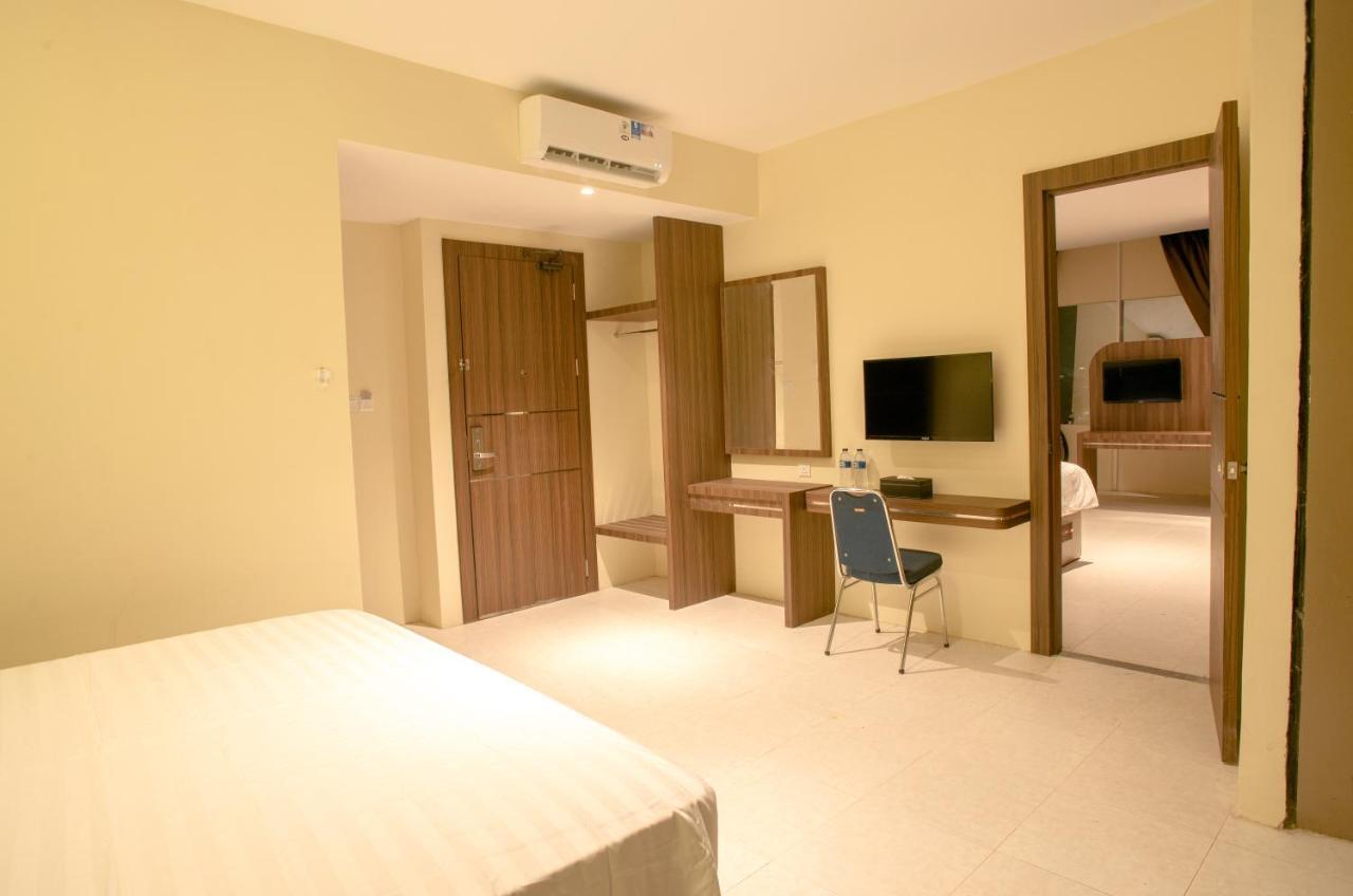 Ak Hotel Nagoya Hill Batam Екстер'єр фото